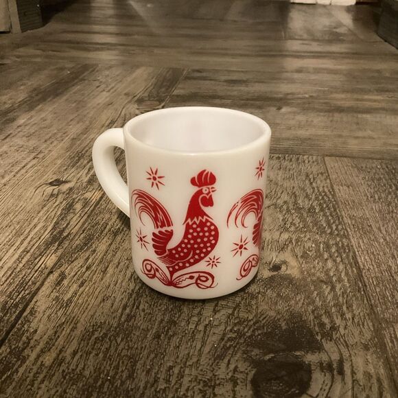 Vintage Red Rooster Milk Glass Coffee Cup - Picture 3 of 5